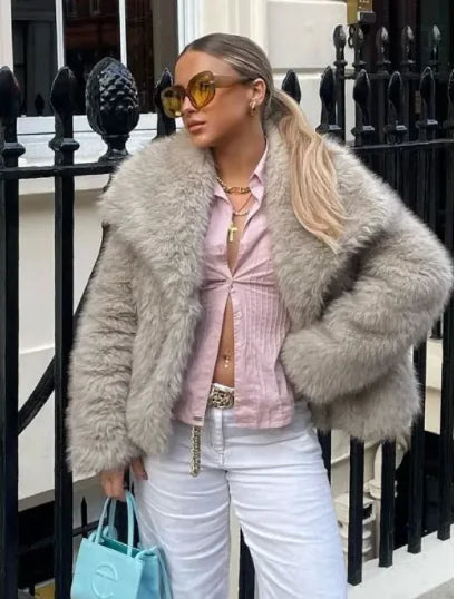 Women’s Winter Faux Fur Coat – Soft Plush Warm Oversized Luxury Jacket
