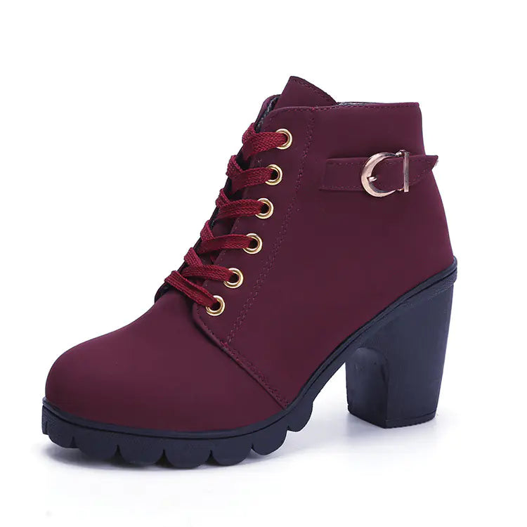 Women's Vintage Winter-Ready Lace-Up Ankle Boots With Stud Detailing
