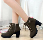 Women's Vintage Winter-Ready Lace-Up Ankle Boots With Stud Detailing