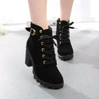 Women's Vintage Winter-Ready Lace-Up Ankle Boots With Stud Detailing